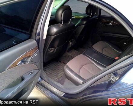 Синий Мерседес Е-Класс, объемом двигателя 2.1 л и пробегом 400 тыс. км за 6700 $, фото 9 на Automoto.ua