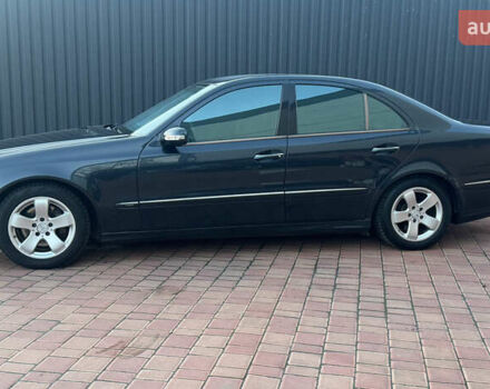 Синій Мерседес Е-Клас, об'ємом двигуна 3.2 л та пробігом 310 тис. км за 6800 $, фото 5 на Automoto.ua