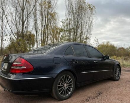 Синій Мерседес Е-Клас, об'ємом двигуна 2.7 л та пробігом 440 тис. км за 6300 $, фото 3 на Automoto.ua