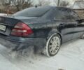 Синий Мерседес Е-Класс, объемом двигателя 2.6 л и пробегом 350 тыс. км за 5000 $, фото 3 на Automoto.ua