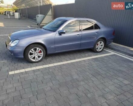 Синій Мерседес Е-Клас, об'ємом двигуна 2.2 л та пробігом 292 тис. км за 6400 $, фото 12 на Automoto.ua