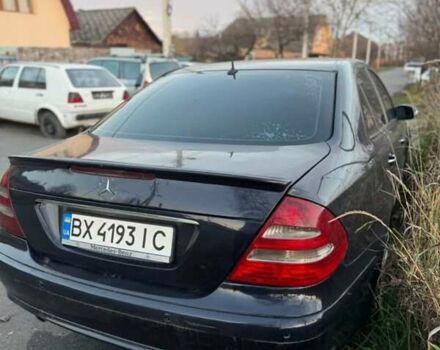 Синий Мерседес Е-Класс, объемом двигателя 2.7 л и пробегом 336 тыс. км за 4700 $, фото 2 на Automoto.ua