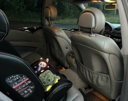 Синій Мерседес Е-Клас, об'ємом двигуна 2.7 л та пробігом 440 тис. км за 6300 $, фото 16 на Automoto.ua