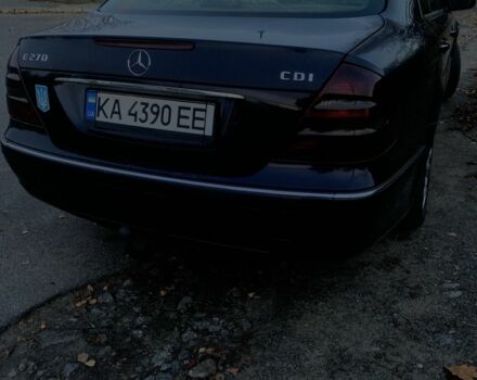 Синий Мерседес Е-Класс, объемом двигателя 2.7 л и пробегом 460 тыс. км за 6000 $, фото 3 на Automoto.ua