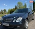 Синий Мерседес Е-Класс, объемом двигателя 2.2 л и пробегом 288 тыс. км за 6300 $, фото 1 на Automoto.ua