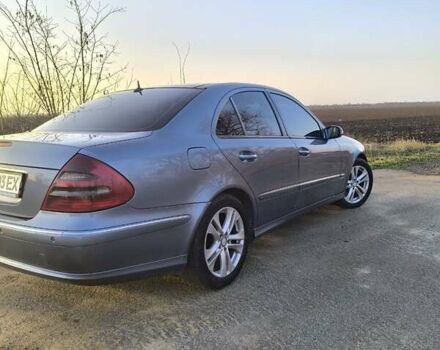 Синий Мерседес Е-Класс, объемом двигателя 3.2 л и пробегом 378 тыс. км за 11900 $, фото 11 на Automoto.ua