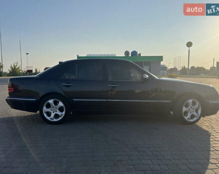 Синий Мерседес Е-Класс, объемом двигателя 2.7 л и пробегом 395 тыс. км за 6650 $, фото 11 на Automoto.ua
