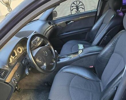 Синий Мерседес Е-Класс, объемом двигателя 2.7 л и пробегом 336 тыс. км за 4700 $, фото 8 на Automoto.ua