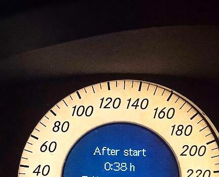 Синий Мерседес Е-Класс, объемом двигателя 2.1 л и пробегом 400 тыс. км за 6700 $, фото 8 на Automoto.ua