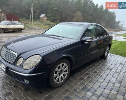 Синий Мерседес Е-Класс, объемом двигателя 2.7 л и пробегом 320 тыс. км за 5500 $, фото 7 на Automoto.ua