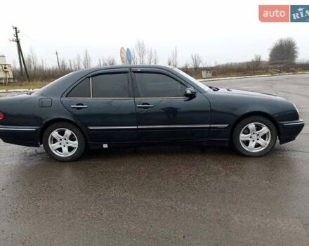 Синий Мерседес Е-Класс, объемом двигателя 3.23 л и пробегом 400 тыс. км за 5000 $, фото 5 на Automoto.ua