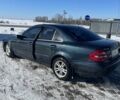 Синий Мерседес Е-Класс, объемом двигателя 1.8 л и пробегом 304 тыс. км за 5100 $, фото 4 на Automoto.ua