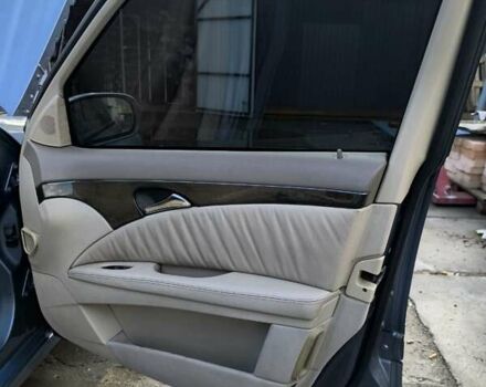 Синий Мерседес Е-Класс, объемом двигателя 3.2 л и пробегом 378 тыс. км за 11900 $, фото 37 на Automoto.ua