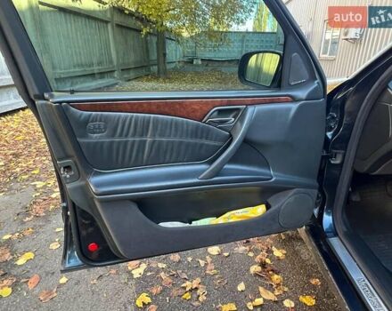 Синій Мерседес Е-Клас, об'ємом двигуна 2.8 л та пробігом 241 тис. км за 8490 $, фото 8 на Automoto.ua