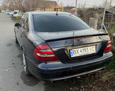 Синий Мерседес Е-Класс, объемом двигателя 2.69 л и пробегом 360 тыс. км за 4900 $, фото 2 на Automoto.ua