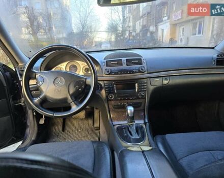 Синий Мерседес Е-Класс, объемом двигателя 2.7 л и пробегом 336 тыс. км за 4700 $, фото 7 на Automoto.ua