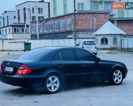 Синій Мерседес Е-Клас, об'ємом двигуна 2.6 л та пробігом 300 тис. км за 5250 $, фото 13 на Automoto.ua