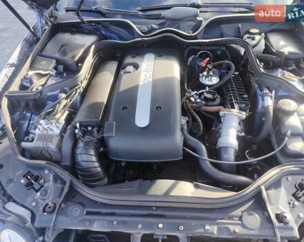 Синій Мерседес Е-Клас, об'ємом двигуна 2.2 л та пробігом 292 тис. км за 6400 $, фото 41 на Automoto.ua