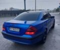 Синий Мерседес Е-Класс, объемом двигателя 2.7 л и пробегом 388 тыс. км за 6000 $, фото 3 на Automoto.ua
