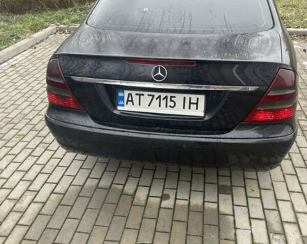 Синий Мерседес Е-Класс, объемом двигателя 2.69 л и пробегом 319 тыс. км за 7000 $, фото 3 на Automoto.ua