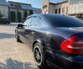 Синий Мерседес Е-Класс, объемом двигателя 2.2 л и пробегом 490 тыс. км за 6500 $, фото 5 на Automoto.ua