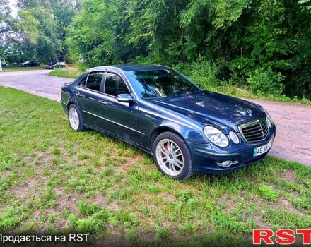 Синій Мерседес Е-Клас, об'ємом двигуна 2.1 л та пробігом 0 тис. км за 7500 $, фото 4 на Automoto.ua