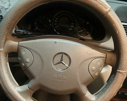 Синий Мерседес Е-Класс, объемом двигателя 2.7 л и пробегом 285 тыс. км за 7200 $, фото 2 на Automoto.ua