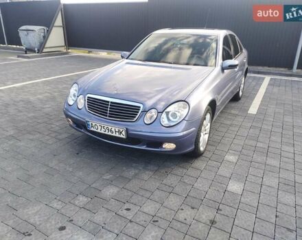 Синій Мерседес Е-Клас, об'ємом двигуна 2.2 л та пробігом 292 тис. км за 6400 $, фото 16 на Automoto.ua