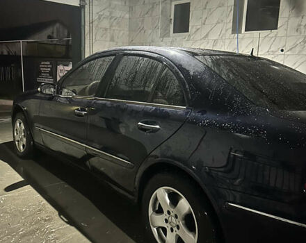 Синий Мерседес Е-Класс, объемом двигателя 2.7 л и пробегом 285 тыс. км за 7200 $, фото 11 на Automoto.ua