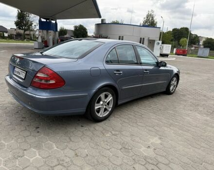 Синий Мерседес Е-Класс, объемом двигателя 2.7 л и пробегом 276 тыс. км за 3600 $, фото 7 на Automoto.ua