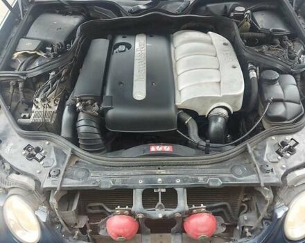 Синий Мерседес Е-Класс, объемом двигателя 2.2 л и пробегом 273 тыс. км за 7200 $, фото 1 на Automoto.ua