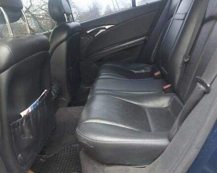 Синий Мерседес Е-Класс, объемом двигателя 2.2 л и пробегом 273 тыс. км за 7200 $, фото 8 на Automoto.ua