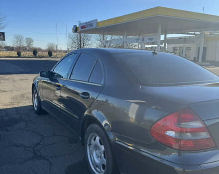 Синій Мерседес Е-Клас, об'ємом двигуна 2.2 л та пробігом 305 тис. км за 6600 $, фото 5 на Automoto.ua