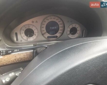 Мерседес Е-Класс 2003 в Измаиле на Automoto.ua Синий Мерседес Е-Класс, объемом двигателя 1.8 л и пробегом 336 тыс. км за 6400 $, фото 8 на Automoto.ua