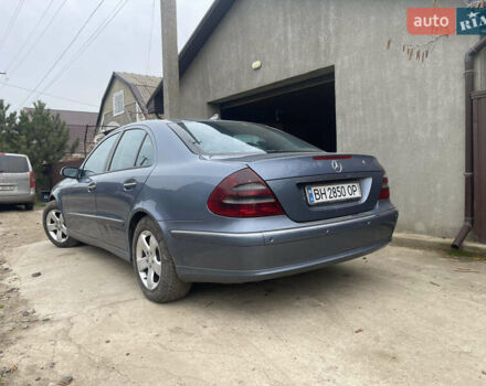 Синий Мерседес Е-Класс, объемом двигателя 2.2 л и пробегом 375 тыс. км за 6500 $, фото 21 на Automoto.ua