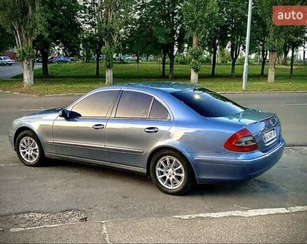 Синий Мерседес Е-Класс, объемом двигателя 2.1 л и пробегом 300 тыс. км за 8000 $, фото 9 на Automoto.ua