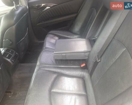 Мерседес Е-Класс 2003 в Измаиле на Automoto.ua Синий Мерседес Е-Класс, объемом двигателя 1.8 л и пробегом 336 тыс. км за 6400 $, фото 6 на Automoto.ua