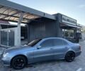 Синий Мерседес Е-Класс, объемом двигателя 2.2 л и пробегом 352 тыс. км за 6000 $, фото 2 на Automoto.ua