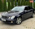 Синий Мерседес Е-Класс, объемом двигателя 2.2 л и пробегом 326 тыс. км за 7999 $, фото 3 на Automoto.ua
