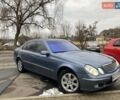 Синий Мерседес Е-Класс, объемом двигателя 2.1 л и пробегом 300 тыс. км за 8000 $, фото 7 на Automoto.ua