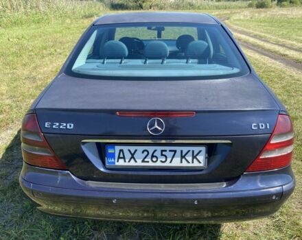 Синий Мерседес Е-Класс, объемом двигателя 2.1 л и пробегом 246 тыс. км за 6000 $, фото 21 на Automoto.ua