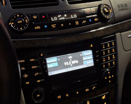 Синий Мерседес Е-Класс, объемом двигателя 3.2 л и пробегом 390 тыс. км за 6800 $, фото 15 на Automoto.ua