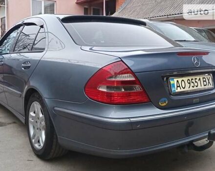 Синій Мерседес Е-Клас, об'ємом двигуна 2.15 л та пробігом 403 тис. км за 7000 $, фото 4 на Automoto.ua