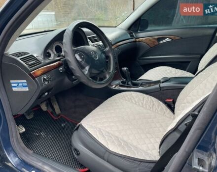 Синій Мерседес Е-Клас, об'ємом двигуна 2.15 л та пробігом 280 тис. км за 5200 $, фото 45 на Automoto.ua