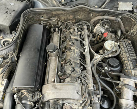 Синий Мерседес Е-Класс, объемом двигателя 2.69 л и пробегом 442 тыс. км за 5500 $, фото 9 на Automoto.ua