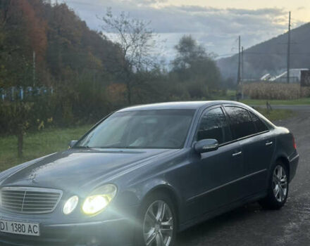 Синий Мерседес Е-Класс, объемом двигателя 2.7 л и пробегом 285 тыс. км за 6950 $, фото 5 на Automoto.ua