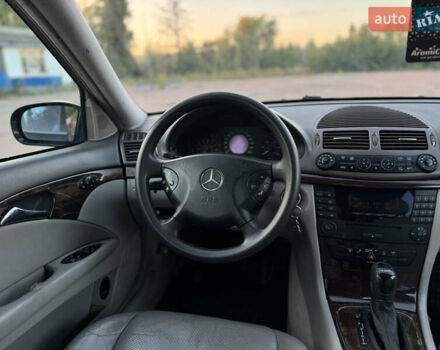 Синій Мерседес Е-Клас, об'ємом двигуна 2.2 л та пробігом 352 тис. км за 5350 $, фото 14 на Automoto.ua