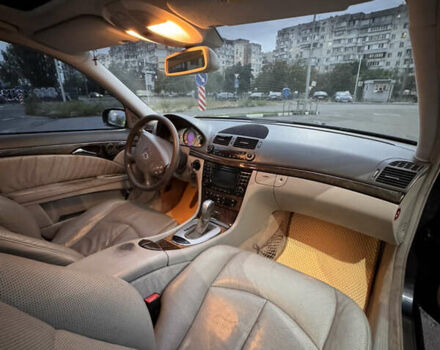 Синий Мерседес Е-Класс, объемом двигателя 3.2 л и пробегом 390 тыс. км за 6800 $, фото 9 на Automoto.ua