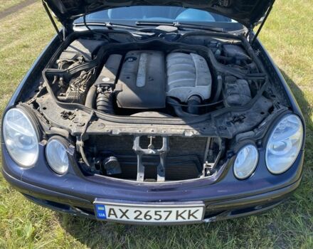 Синий Мерседес Е-Класс, объемом двигателя 2.1 л и пробегом 246 тыс. км за 6000 $, фото 17 на Automoto.ua