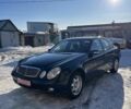 Синий Мерседес Е-Класс, объемом двигателя 2.2 л и пробегом 274 тыс. км за 8800 $, фото 1 на Automoto.ua